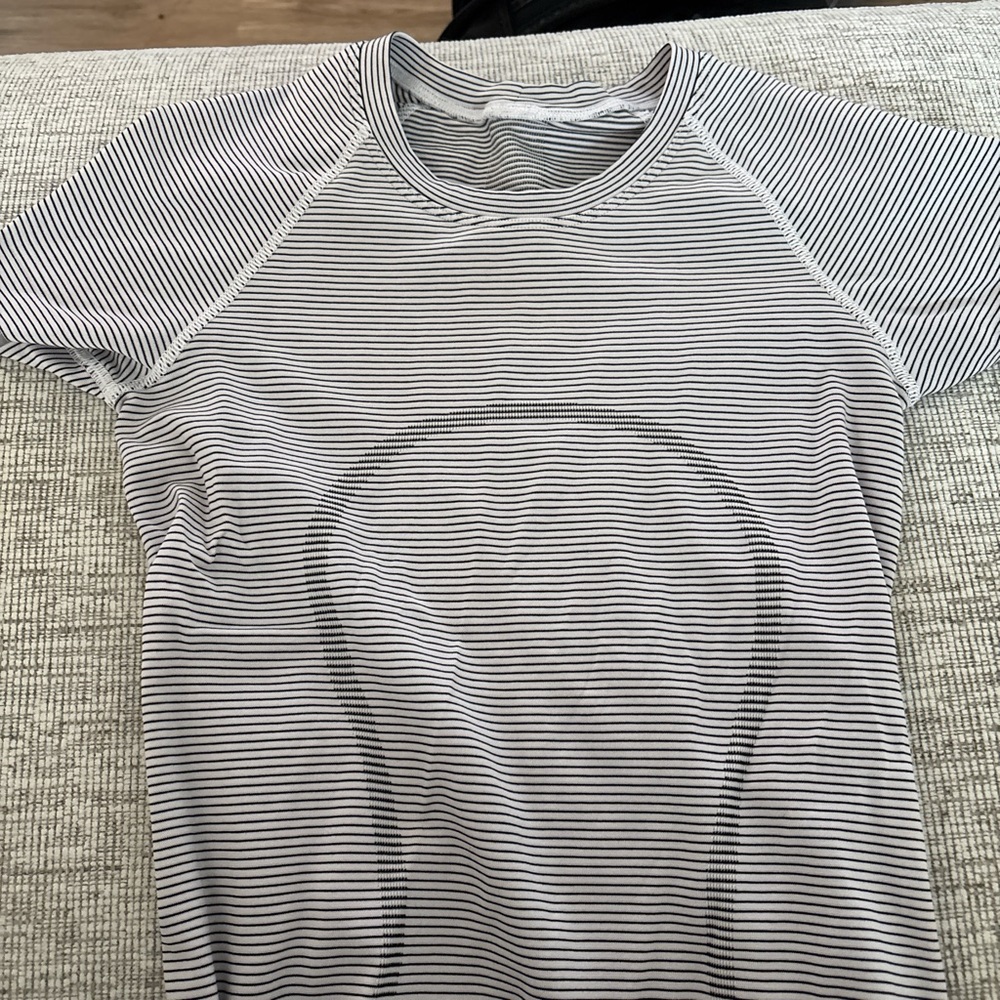 Lululemon swiftly tech